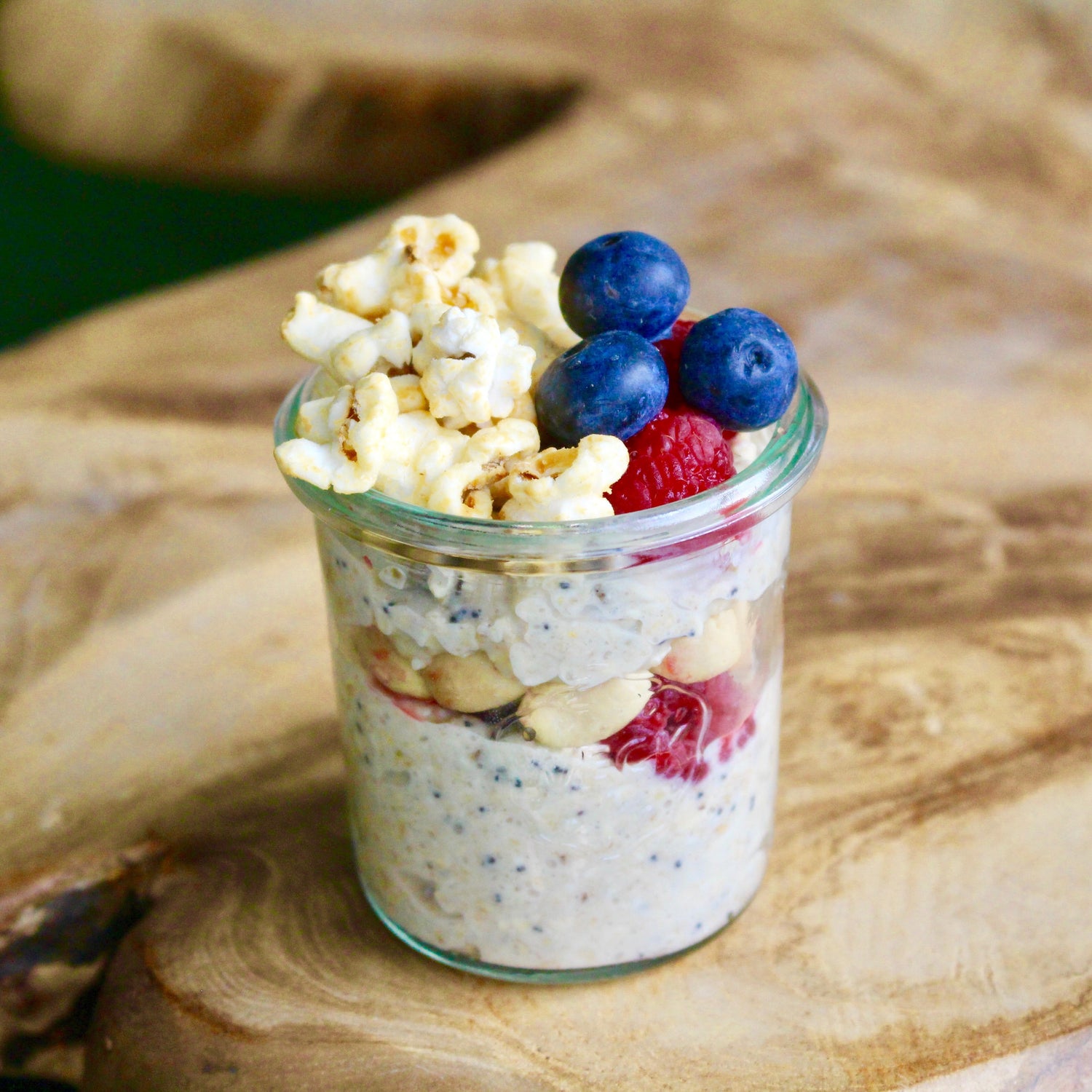 Overnight Oats Popcorn Heidelbeeren Himbeeren